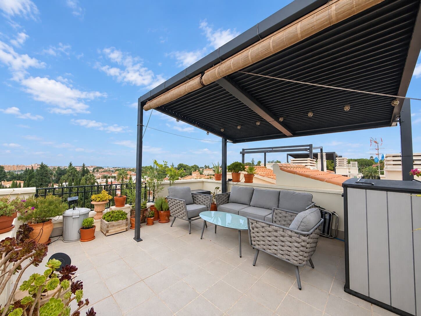 2 soverom Penthouse til salgs i Denia med svømmebasseng garasje - € 350 000 (Ref: 10139295)