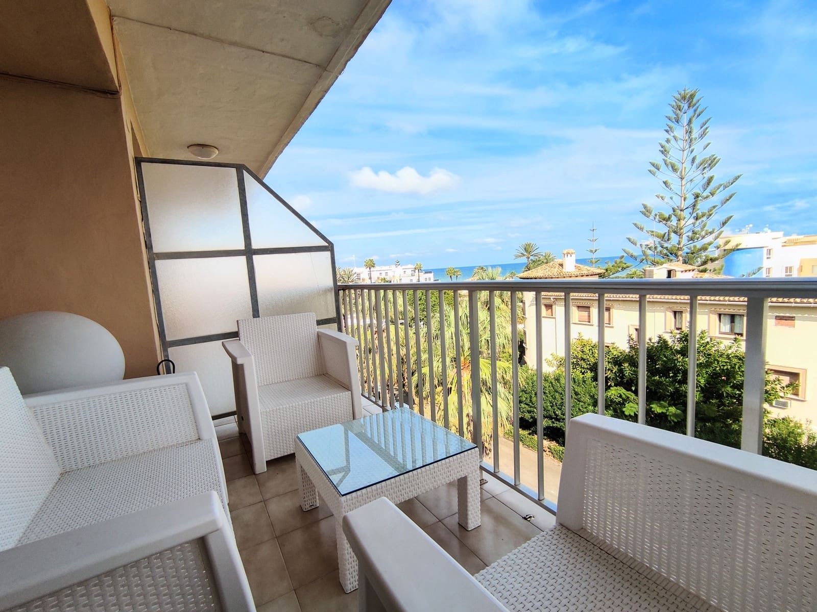 2 bedroom Penthouse for sale in Denia with garage - € 285,000 (Ref: 10154821)