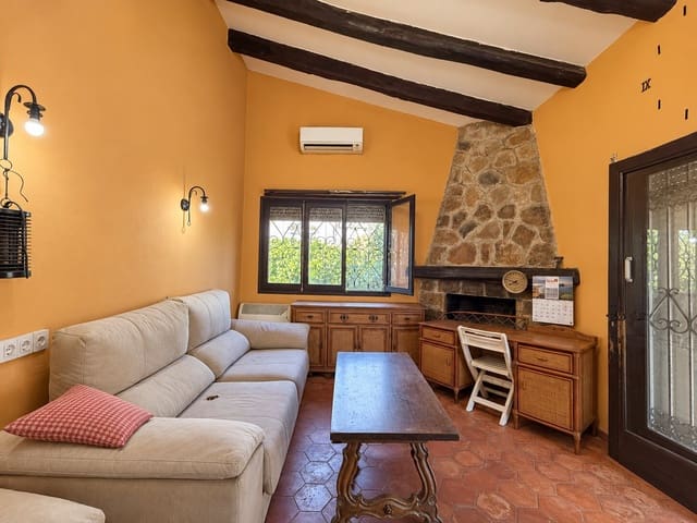 2 camera da letto Villa in vendita in Orba con piscina garage - 280.000 € (Rif: 10168261)
