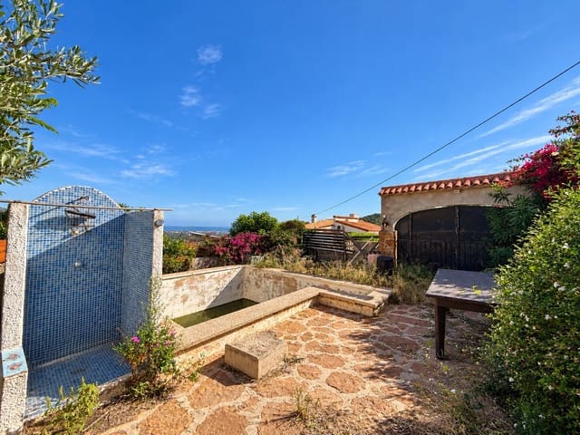 2 camera da letto Villa in vendita in Orba con piscina garage - 280.000 € (Rif: 10168261)