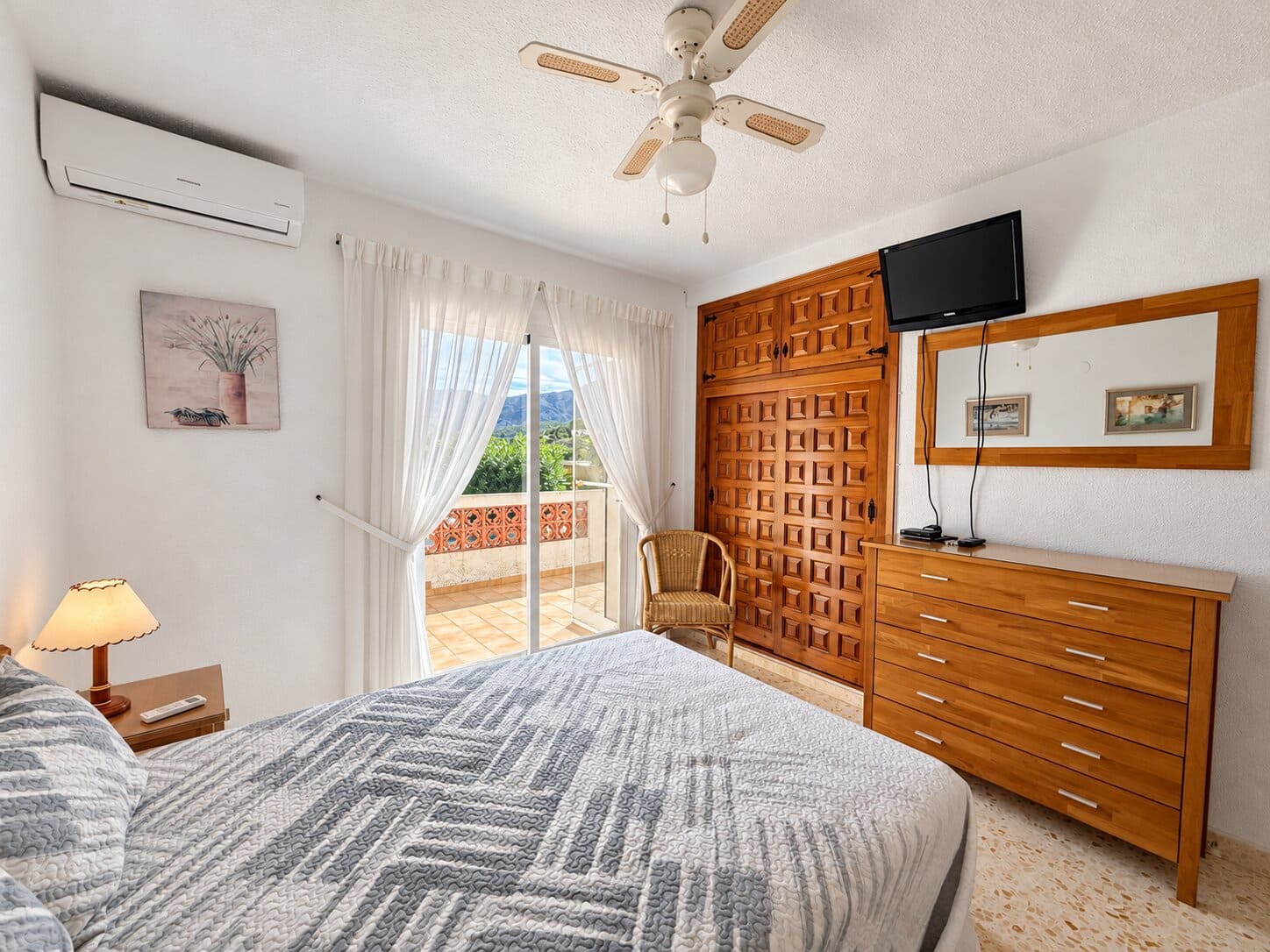 2 sypialnia Willa na sprzedaż w Benidoleig z basenem garażem - 269 000 € (Ref: 10173363)
