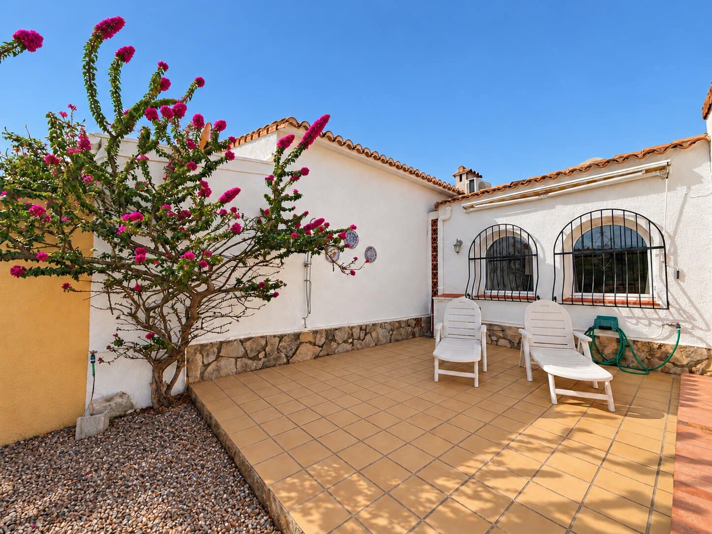 2 sypialnia Willa na sprzedaż w Benidoleig z basenem garażem - 269 000 € (Ref: 10173363)