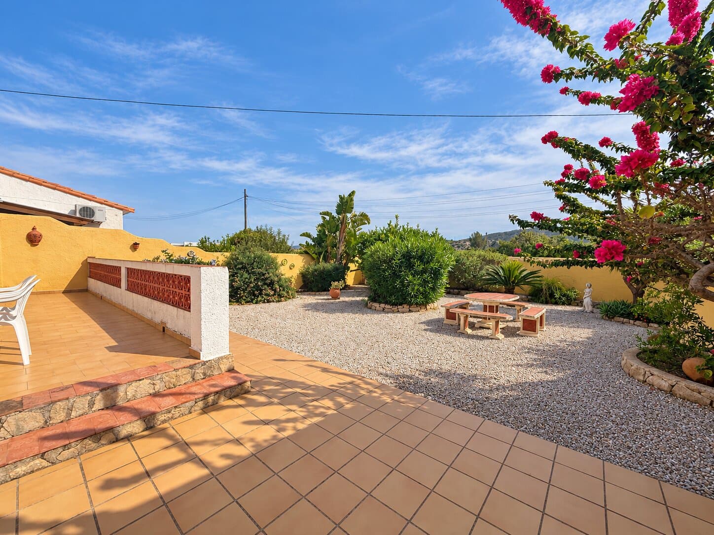 2 sypialnia Willa na sprzedaż w Benidoleig z basenem garażem - 269 000 € (Ref: 10173363)