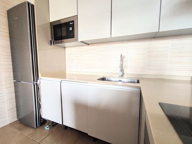 2 makuuhuone Huoneisto myytävänä paikassa Gandia mukana uima-altaan 
autotalli - 199 000 € (Ref: 8427725)