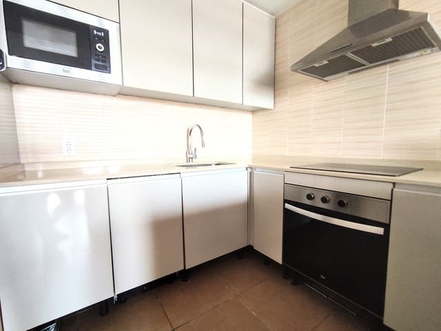 2 makuuhuone Huoneisto myytävänä paikassa Gandia mukana uima-altaan 
autotalli - 199 000 € (Ref: 8427725)