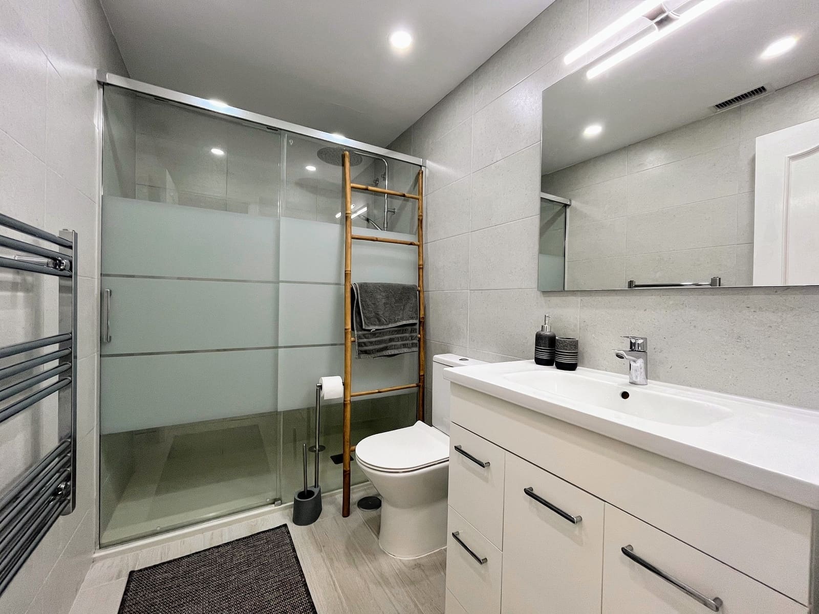 2 soveværelse Lejlighed til salg i Monte Pego med swimmingpool - € 195.000 (Ref: 8606966)