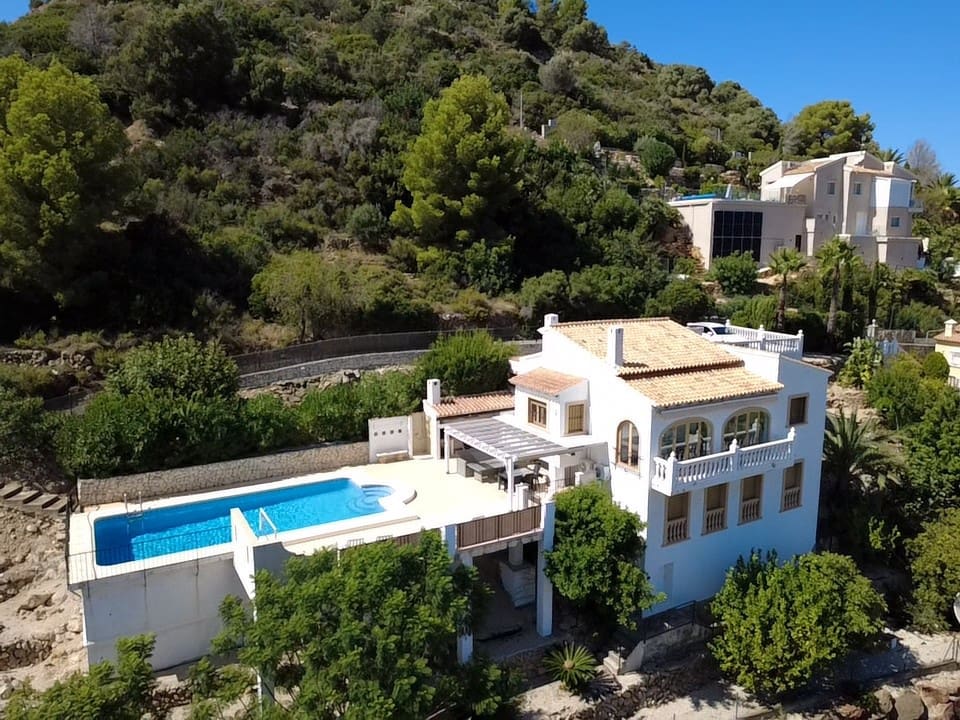 4 quarto Moradia para venda em La Sella com piscina - 635 000 € (Ref: 9242568)