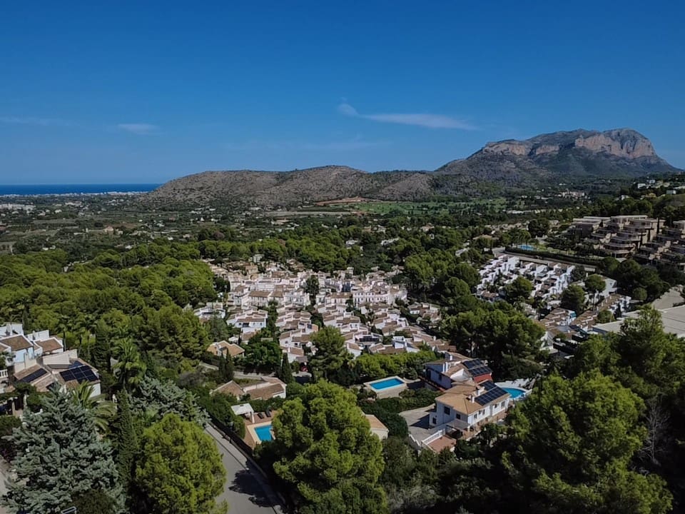 4 quarto Moradia para venda em La Sella com piscina - 635 000 € (Ref: 9242568)