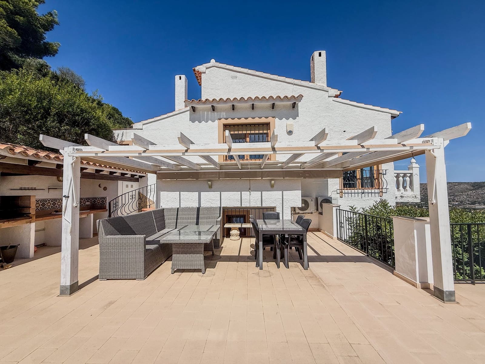 4 quarto Moradia para venda em La Sella com piscina - 635 000 € (Ref: 9242568)