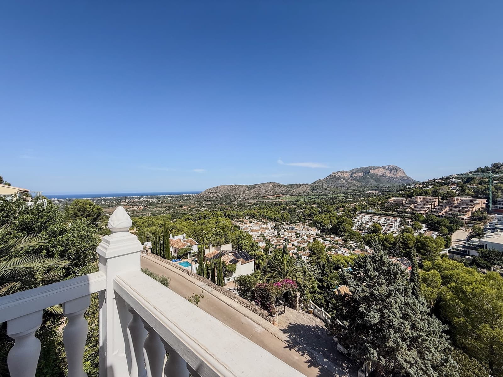 4 quarto Moradia para venda em La Sella com piscina - 635 000 € (Ref: 9242568)