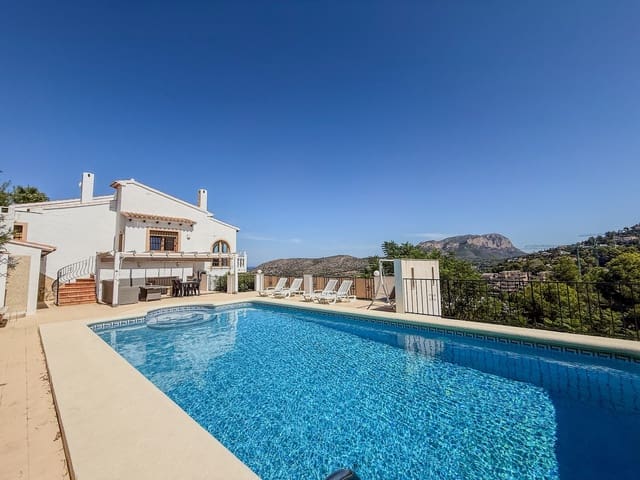 4 makuuhuone Huvila myytävänä paikassa La Sella mukana uima-altaan - 635 000 € (Ref: 9242568)