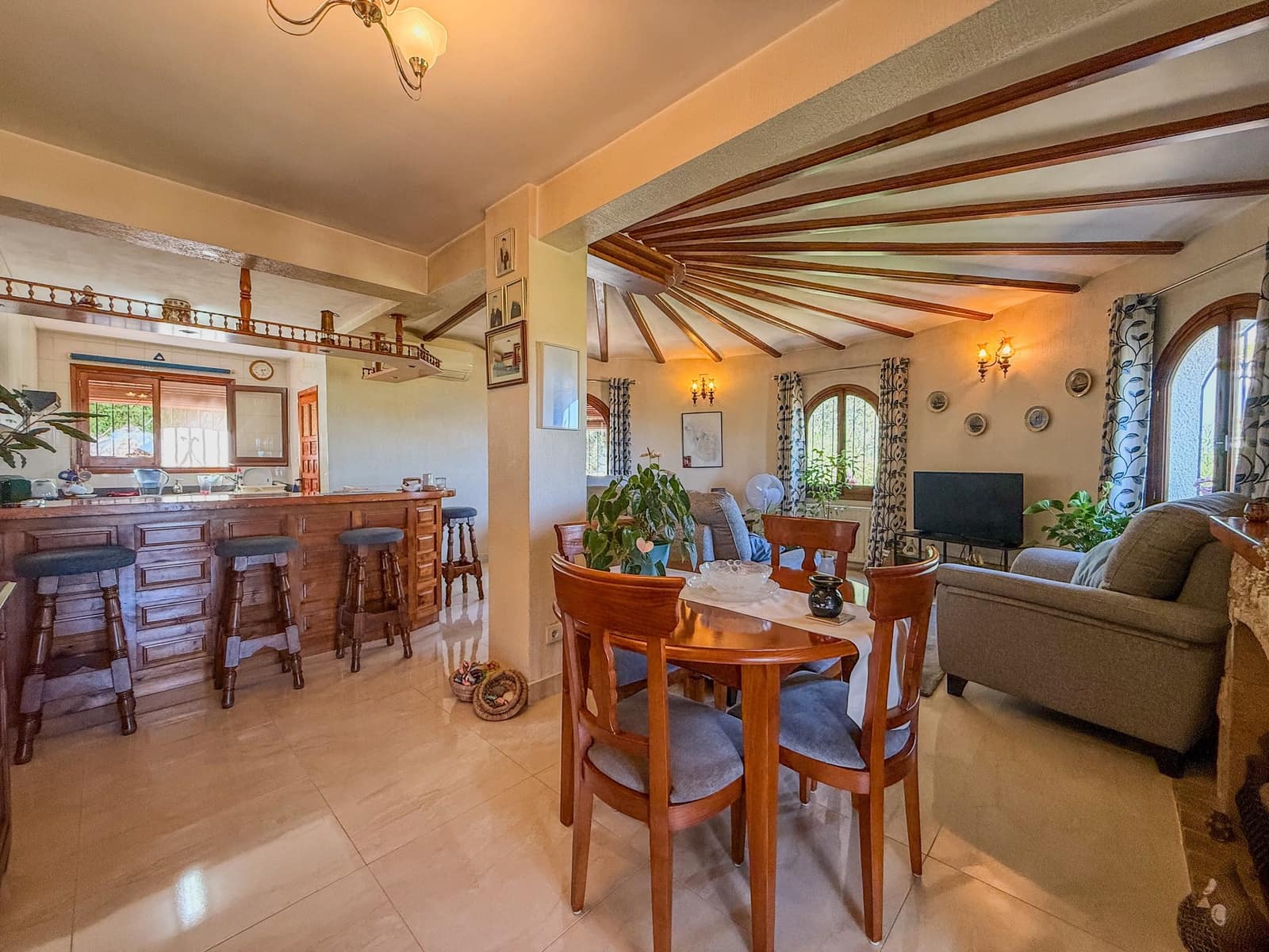 4 soverom Villa til salgs i Orba med svømmebasseng - € 460 000 (Ref: 9262106)