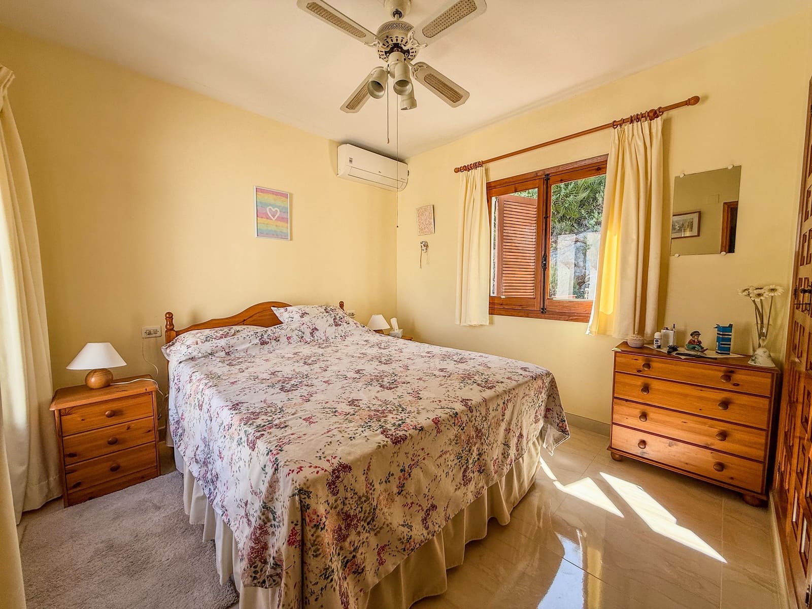 4 soverom Villa til salgs i Orba med svømmebasseng - € 460 000 (Ref: 9262106)