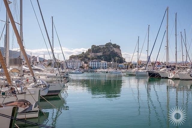 3 makuuhuone Huvila myytävänä paikassa El Montgó, Dénia mukana uima-altaan - 1 276 000 € (Ref: 9304999)