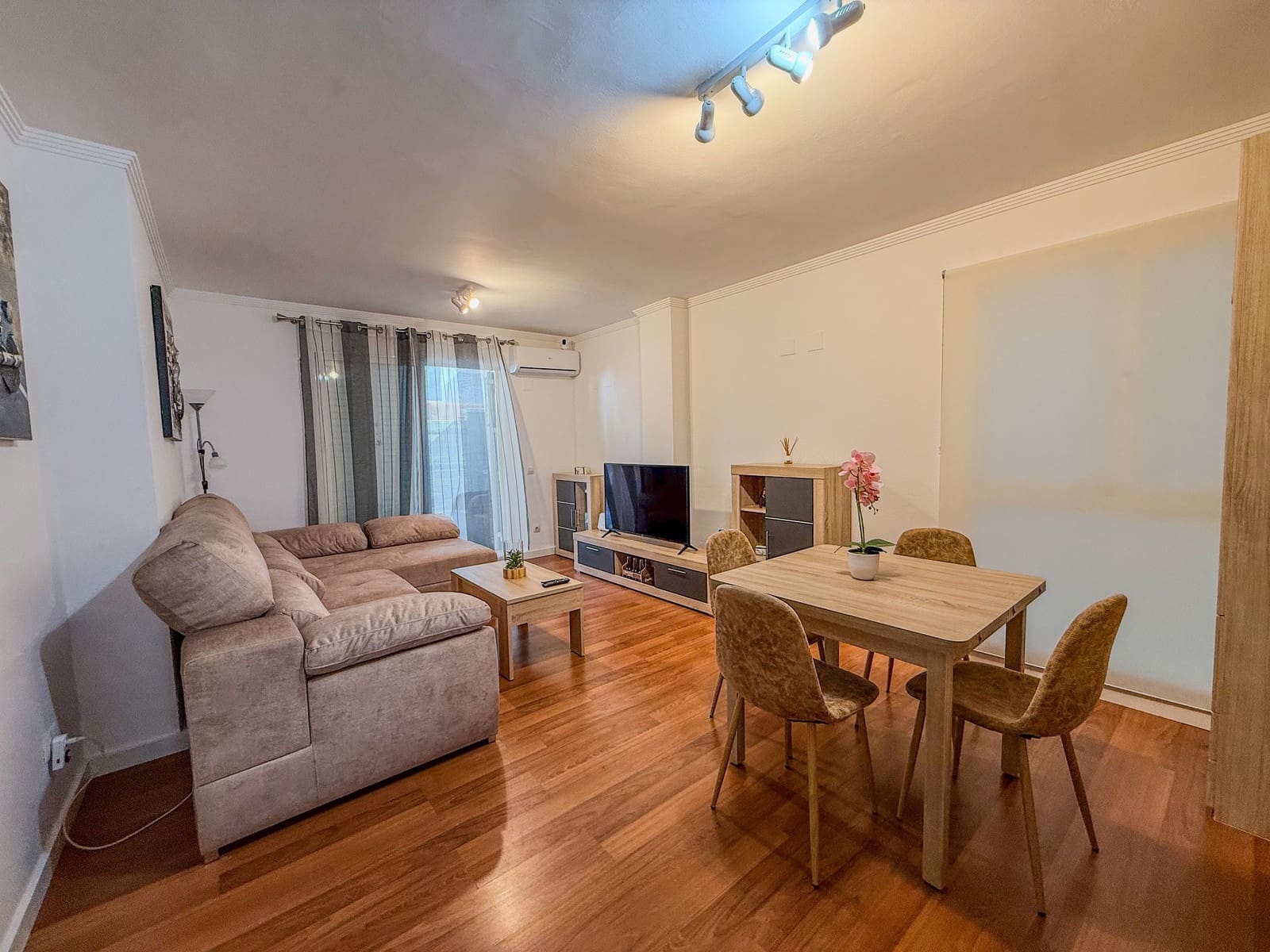 2 slaapkamer Appartement te koop in Denia met zwembad - € 310.000 (Ref: 9305015)