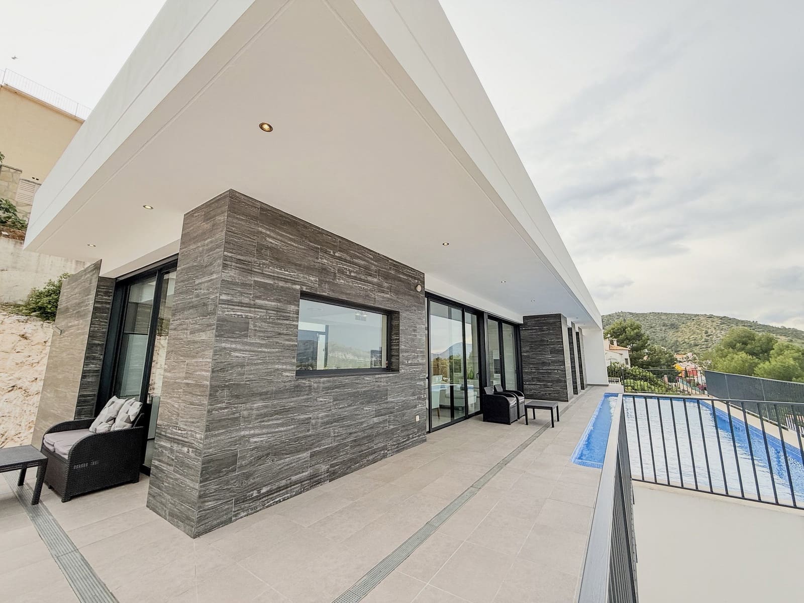 3 soverom Villa til salgs i Pedreguer med svømmebasseng - € 695 000 (Ref: 9305020)