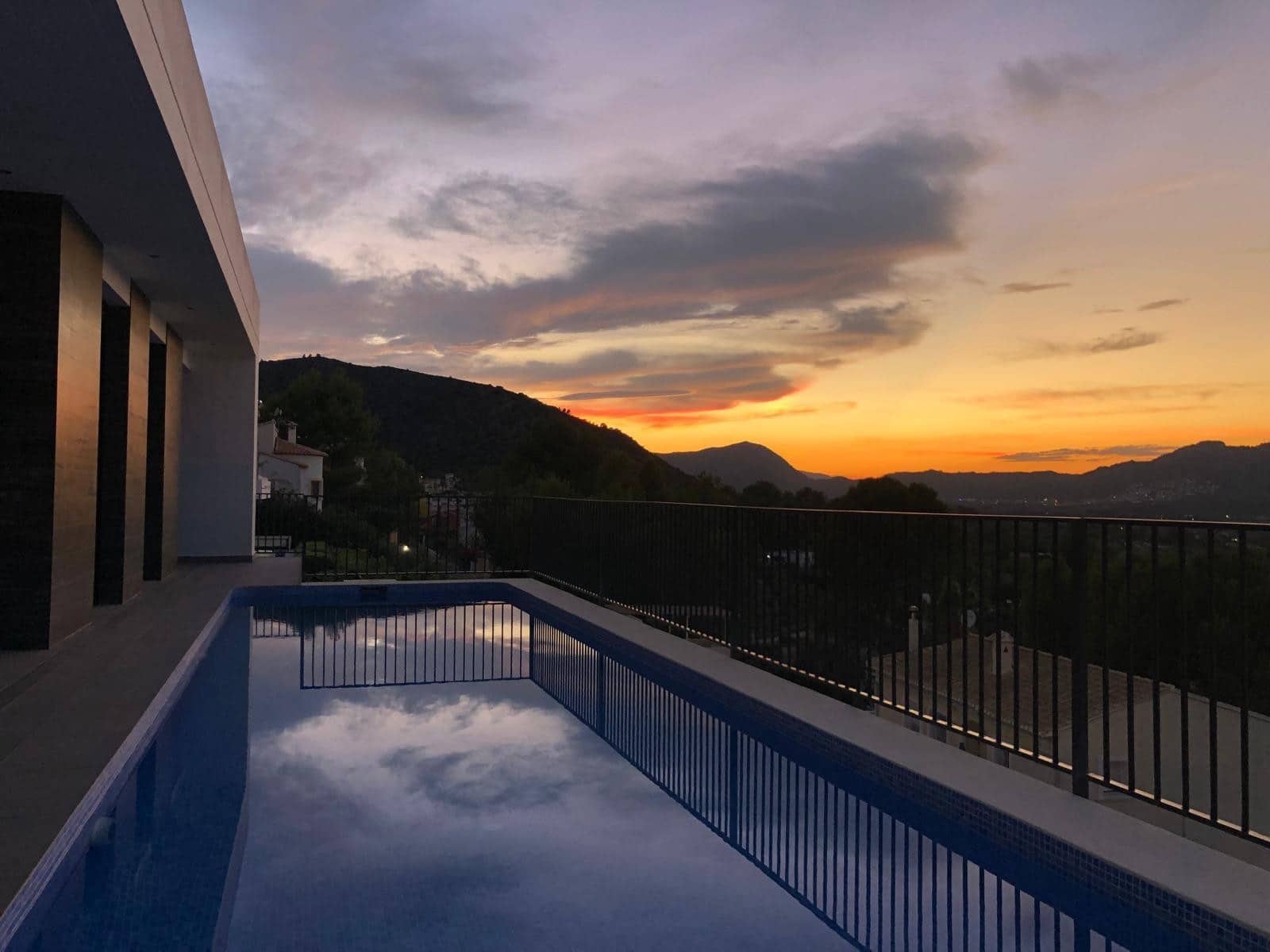 3 soverom Villa til salgs i Pedreguer med svømmebasseng - € 695 000 (Ref: 9305020)