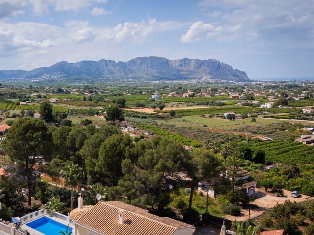 3 soverom Villa til salgs i Pedreguer med svømmebasseng - € 695 000 (Ref: 9305020)