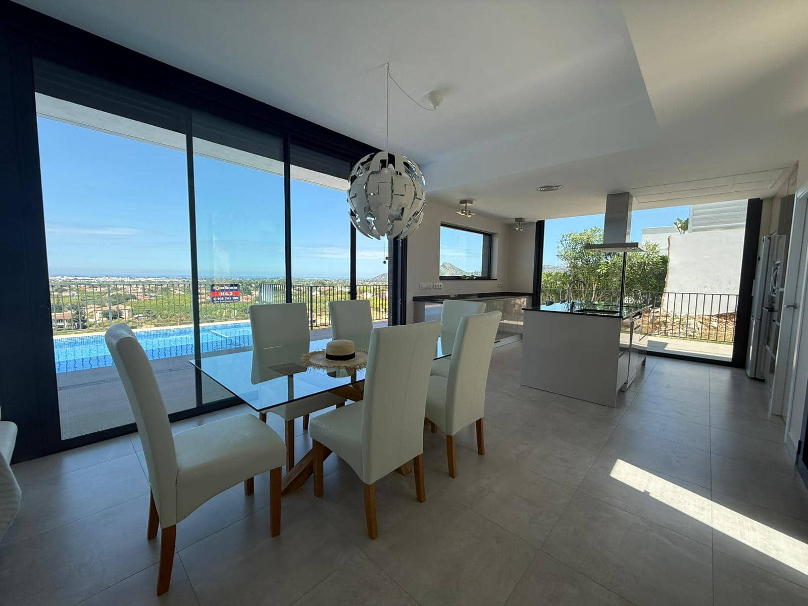 3 bedroom Villa for sale in Pedreguer with pool - € 675,000 (Ref: 9305020)
