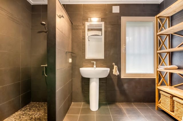 4 sypialnia Willa na sprzedaż w Ráfol de Almunia z basenem - 645 000 € (Ref: 9305021)