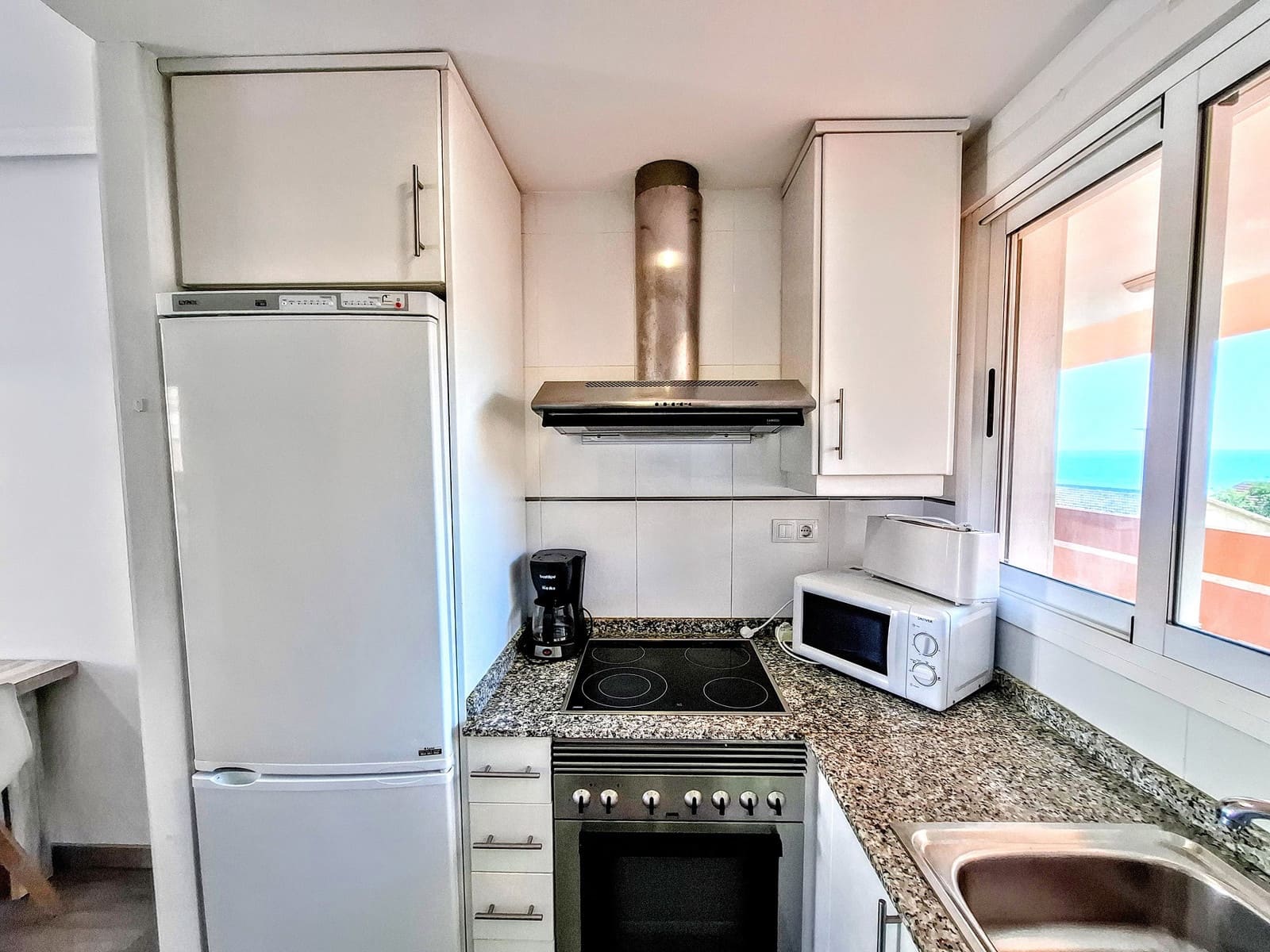 2 slaapkamer Appartement te koop in Denia met zwembad - € 450.000 (Ref: 9305026)