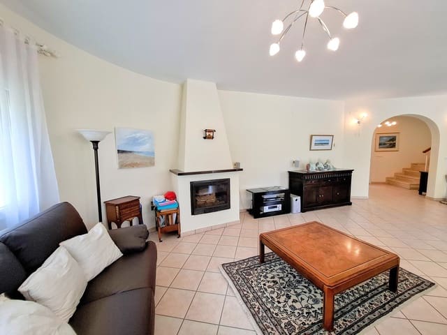 3 slaapkamer Villa te koop in El Montgó, Dénia met zwembad - € 725.000 (Ref: 9305027)