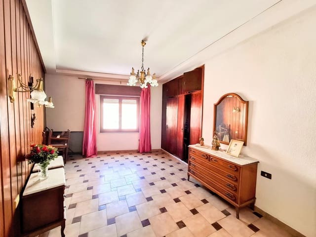 2 bedroom Townhouse for sale in El Puerto, Dénia - € 190,000 (Ref: 9305030)