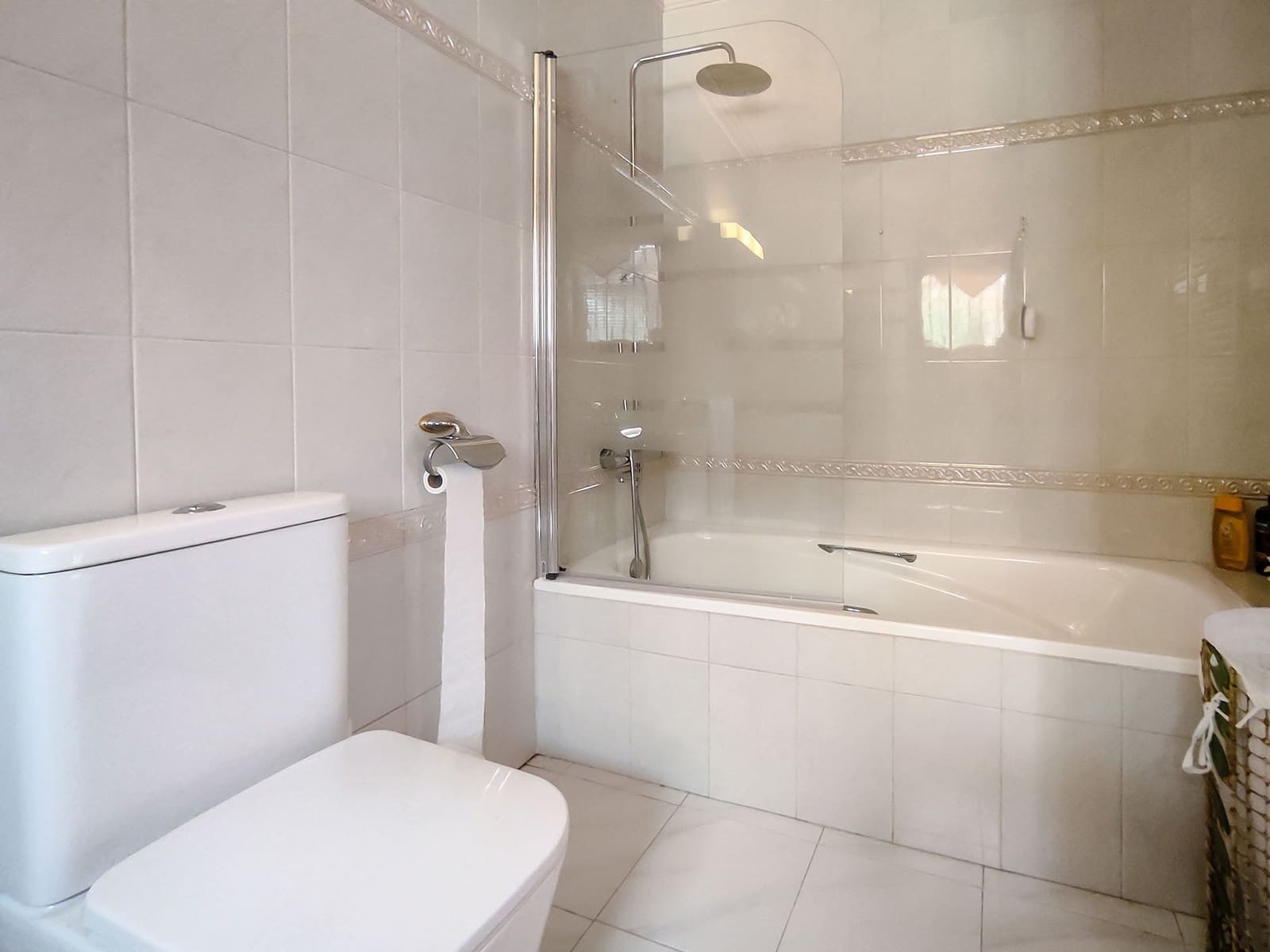 4 slaapkamer Villa te koop in Orba met zwembad - € 599.000 (Ref: 9305037)