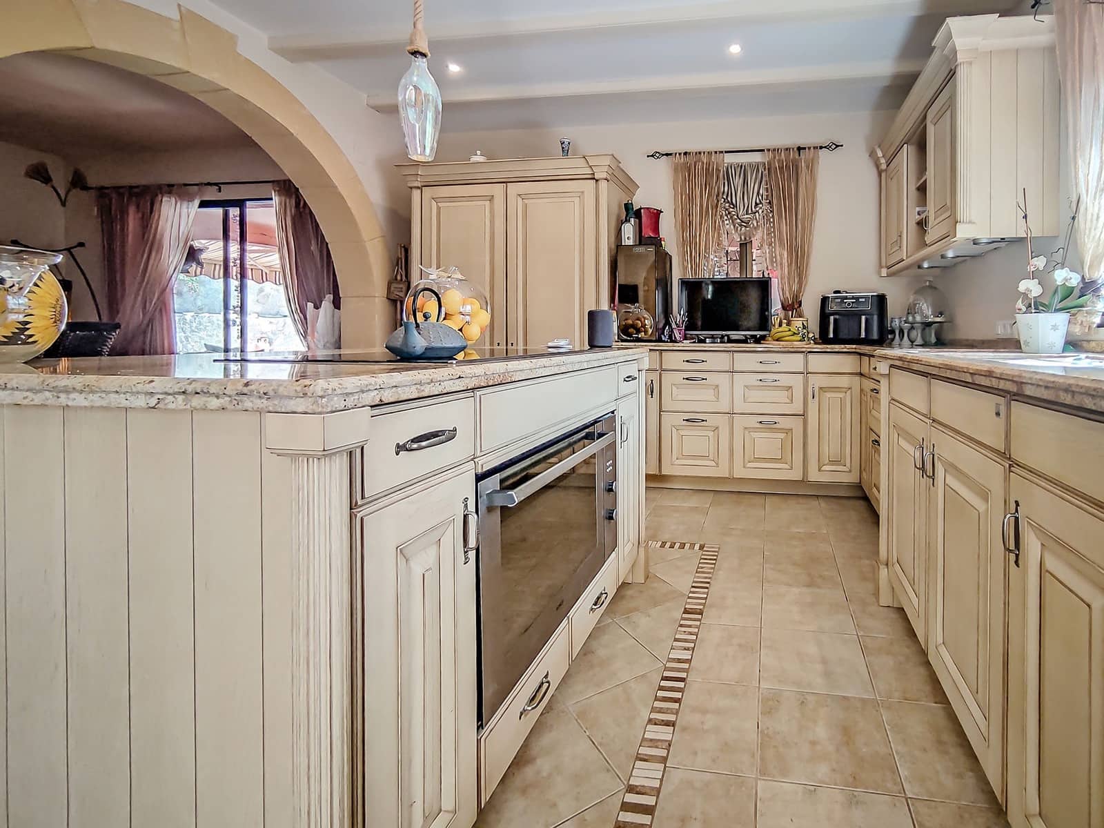 4 slaapkamer Villa te koop in Orba met zwembad - € 599.000 (Ref: 9305037)