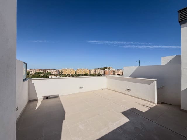 1 slaapkamer Penthouse te koop in El Montgó, Dénia met zwembad - € 297.000 (Ref: 9305045)