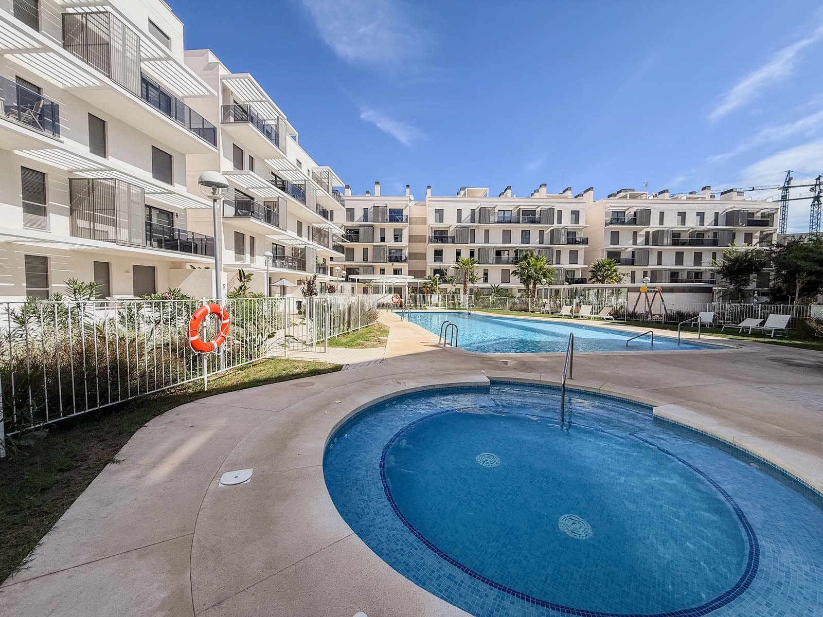 1 slaapkamer Penthouse te koop in Denia met zwembad - € 297.000 (Ref: 9305045)