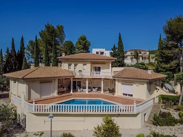 3 Zimmer Villa zu verkaufen in Orba mit Pool - 650.000 € (Ref: 9305046)