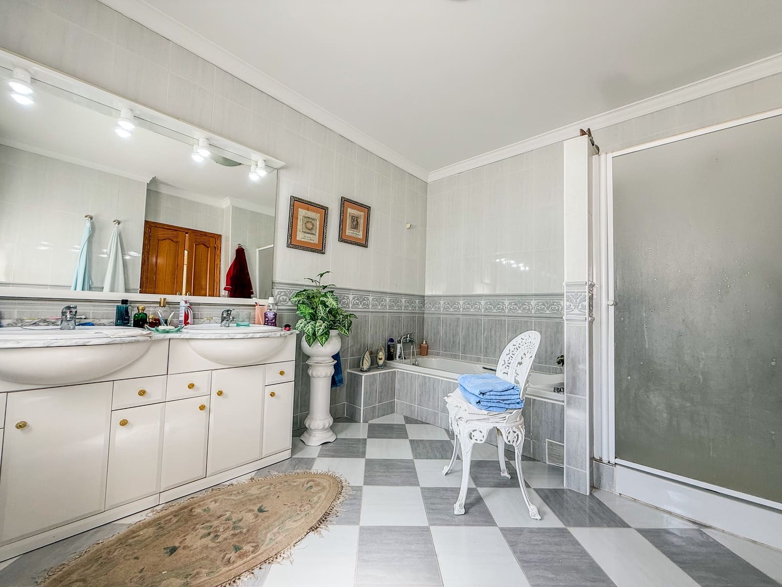 3 soverom Villa til salgs i Orba med svømmebasseng - € 650 000 (Ref: 9305046)