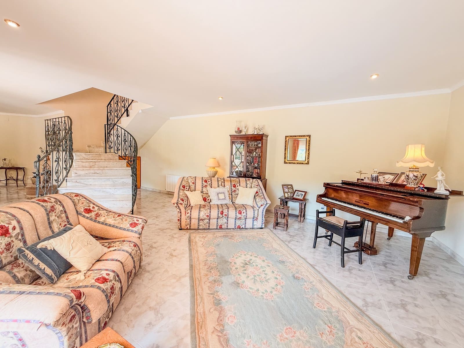 3 soverom Villa til salgs i Orba med svømmebasseng - € 650 000 (Ref: 9305046)