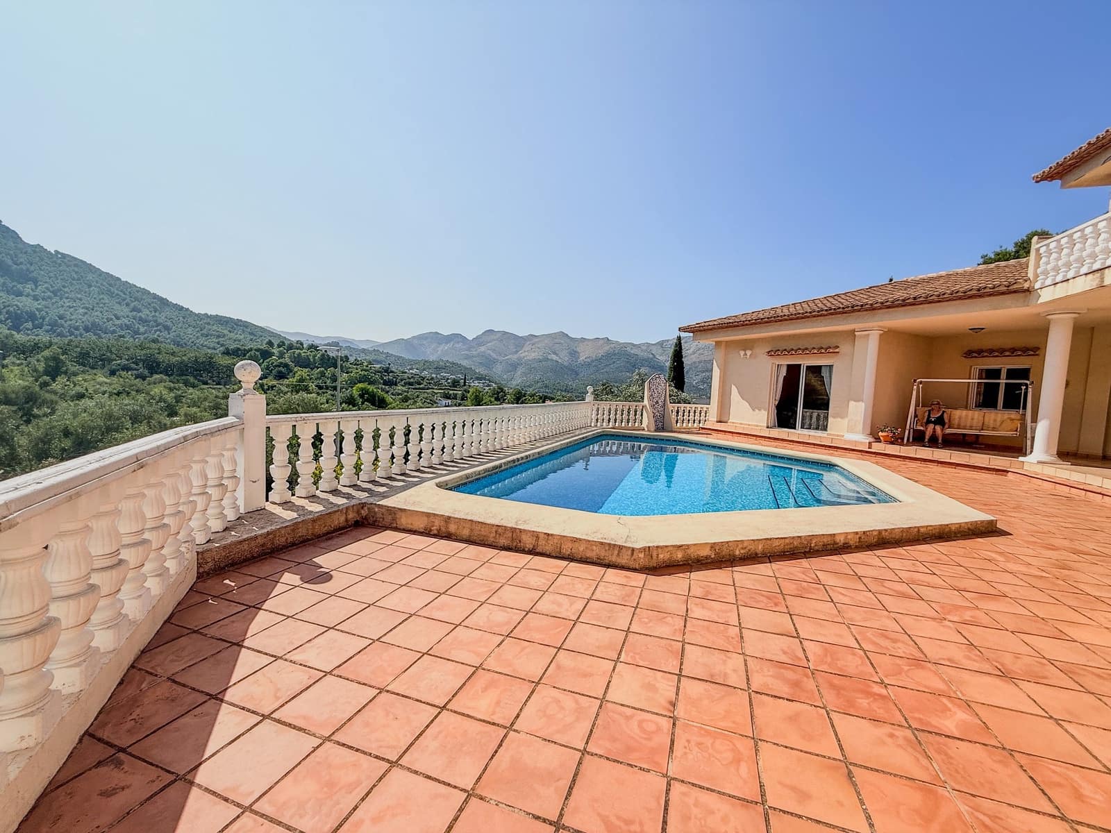 3 soverom Villa til salgs i Orba med svømmebasseng - € 650 000 (Ref: 9305046)