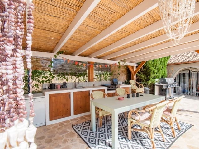 3 slaapkamer Villa te koop in Alcalalí / Alcanalí - € 695.000 (Ref: 9305047)