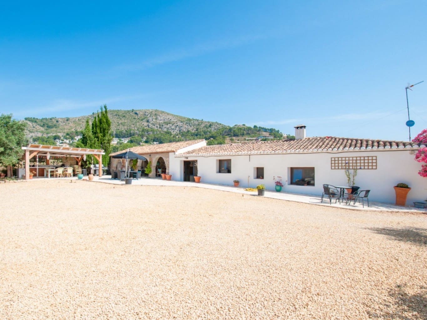 3 slaapkamer Villa te koop in Alcalali / Alcanali - € 695.000 (Ref: 9305047)