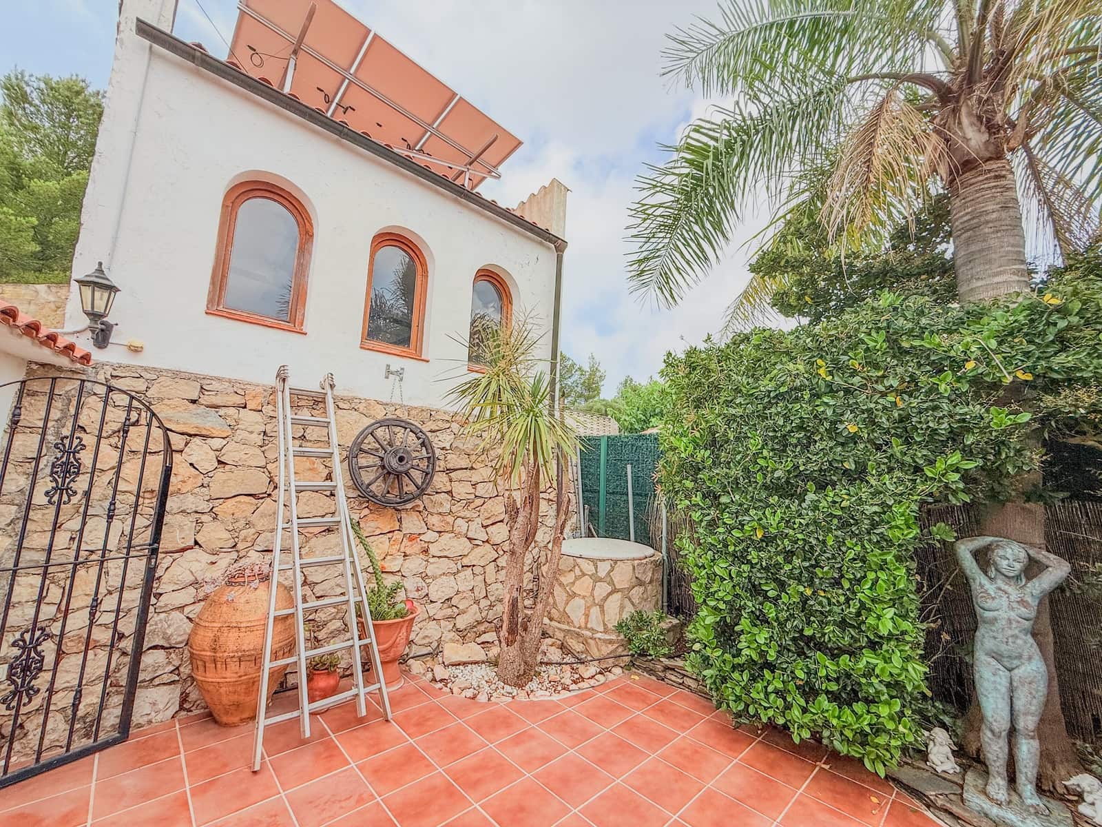 4 soveværelse Villa til salg i Denia med swimmingpool - € 595.000 (Ref: 9305052)