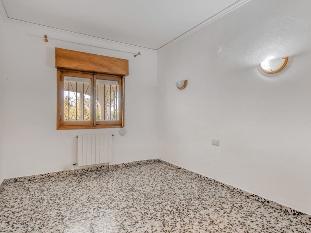 4 bedroom Villa for sale in Denia with pool - € 645,000 (Ref: 9305054)