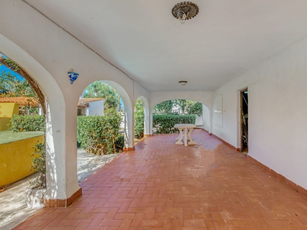 4 bedroom Villa for sale in Denia with pool - € 645,000 (Ref: 9305054)