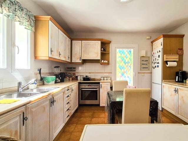 4 quarto Moradia para venda em Altea com piscina - 525 000 € (Ref: 9305058)