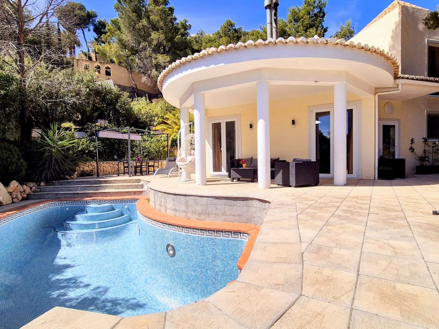 4 bedroom Villa for sale in Altea with pool - € 525,000 (Ref: 9305058)