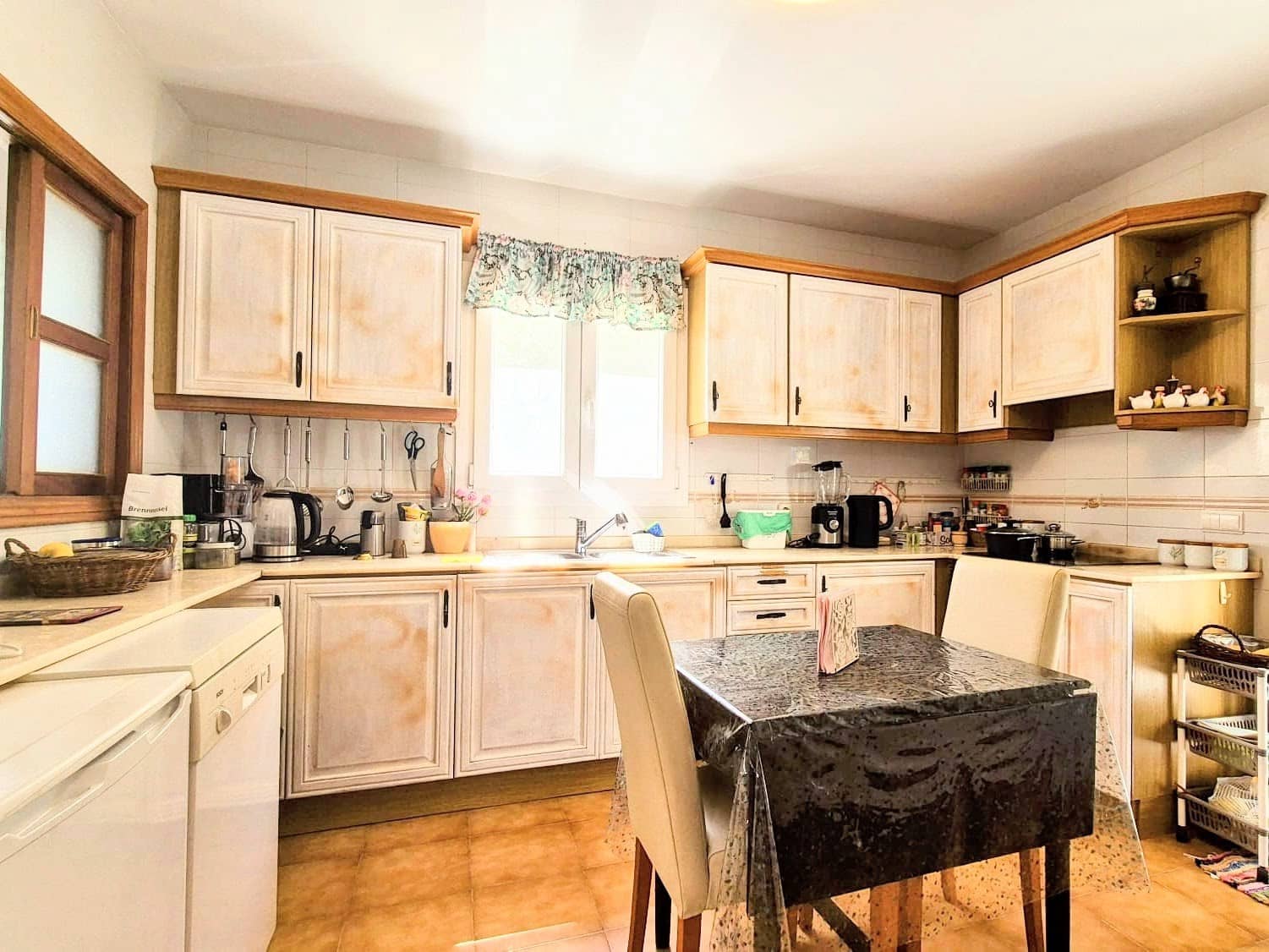 4 bedroom Villa for sale in Altea with pool - € 525,000 (Ref: 9305058)