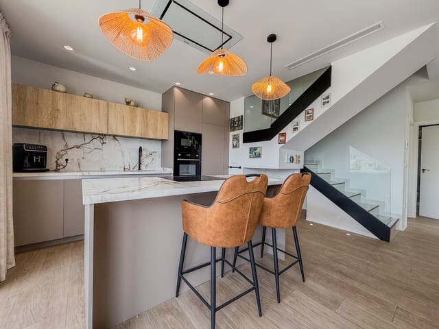 3 makuuhuone Huvila myytävänä paikassa Balcón de Finestrat - Terra Marina, Finestrat mukana uima-altaan - 675 000 € (Ref: 9305063)