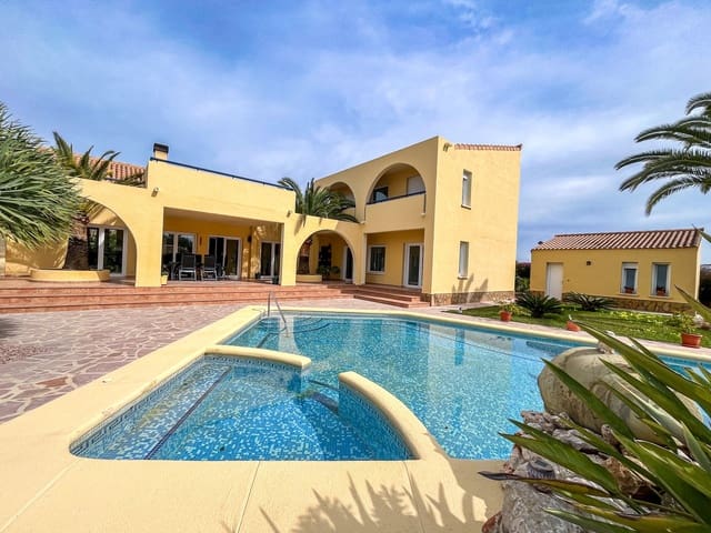 3 Zimmer Villa zu verkaufen in Els Poblets mit Pool - 848.000 € (Ref: 9305066)