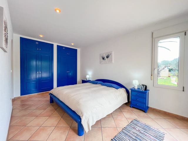 3 Zimmer Villa zu verkaufen in Els Poblets mit Pool - 848.000 € (Ref: 9305066)