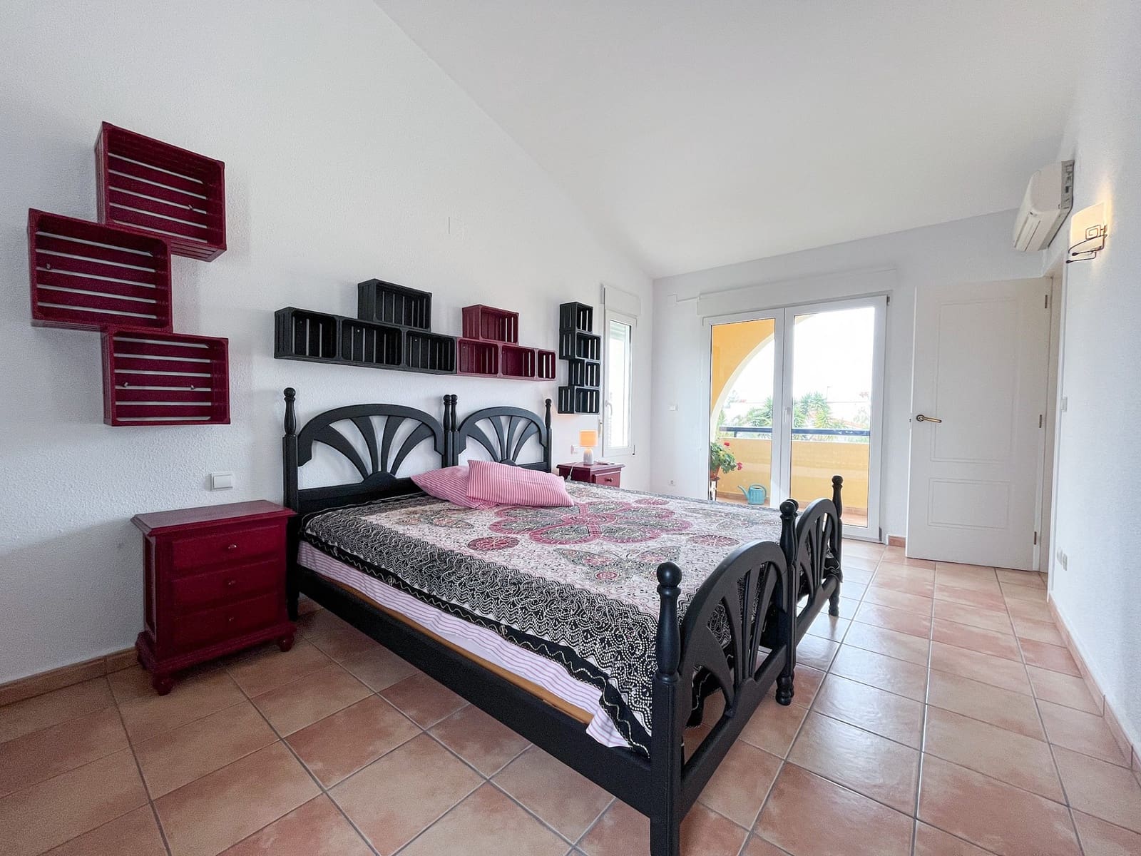 3 slaapkamer Villa te koop in Els Poblets met zwembad - € 848.000 (Ref: 9305066)