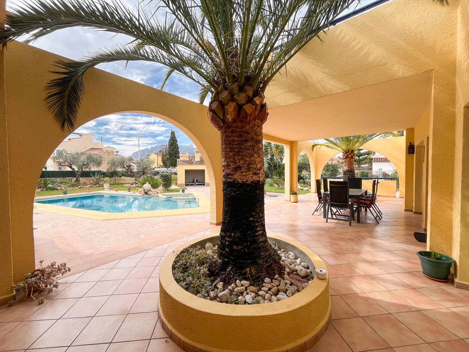 3 slaapkamer Villa te koop in Els Poblets met zwembad - € 848.000 (Ref: 9305066)