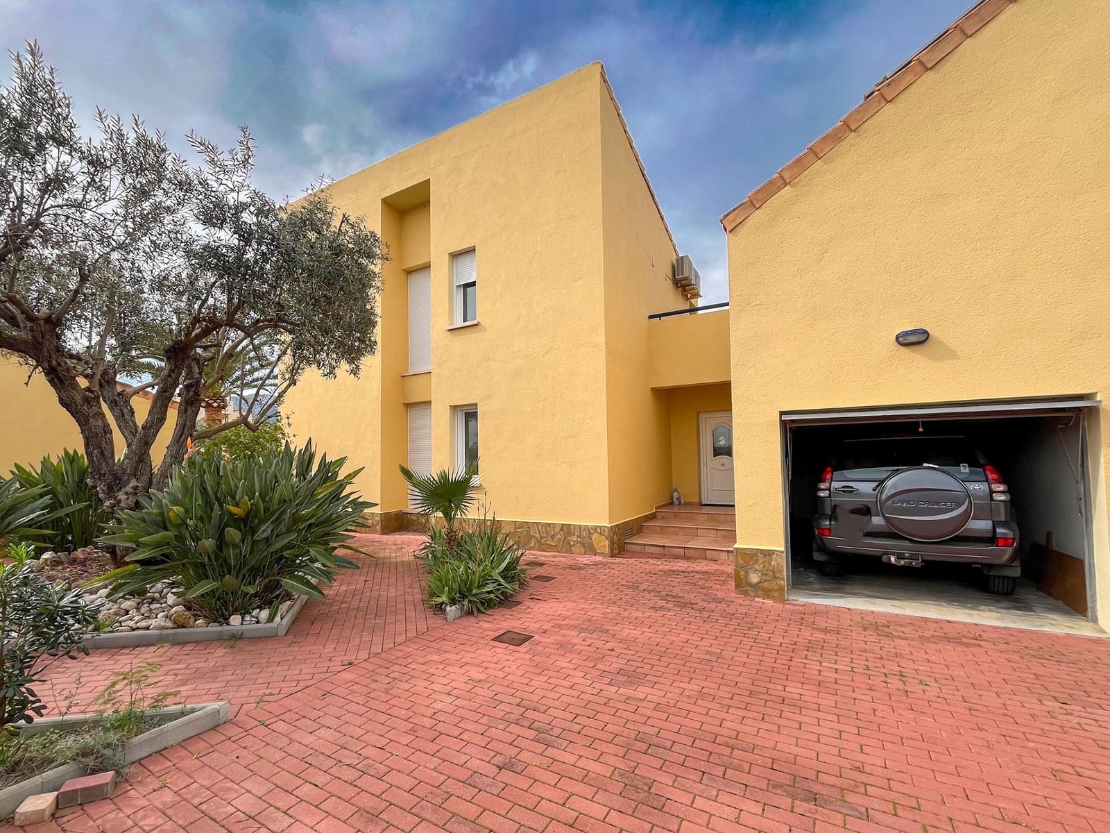 3 slaapkamer Villa te koop in Els Poblets met zwembad - € 848.000 (Ref: 9305066)