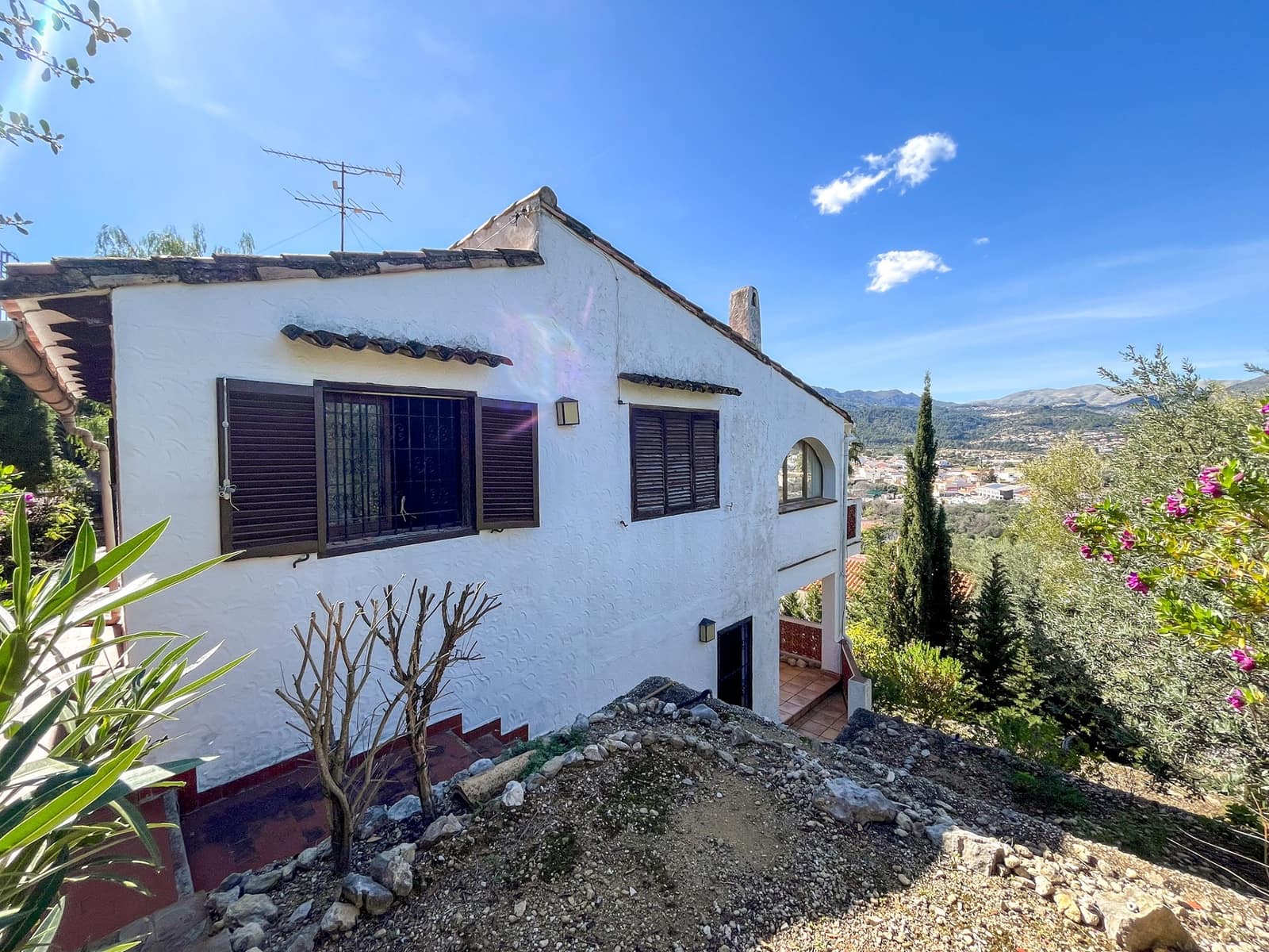 4 slaapkamer Villa te koop in Orba - € 249.000 (Ref: 9305067)